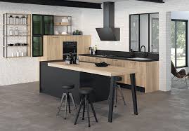 Nous proposons ainsi un large choix de plans de travail dans une. Cuisine Look Industriel Avec Ilot Central Et Plan Snack Bois