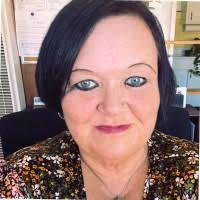 90+ "Elizabeth Hackett" profiles