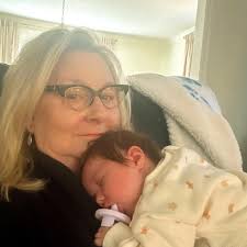 Some days I feel like I'm supposed to have a vision board, a side hustle,  and a green juice all before noon. But honestly? Today, I made my bed and  answered a