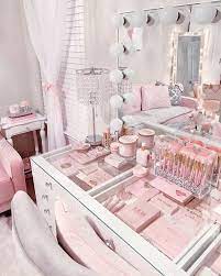 Happy Tuesday Loves This Gloomy Weather Makes Me Want To Snuggle In My Bed Snapped This Shot Of My Va Girly Room Decor Stylish Bedroom Cute Room Decor