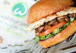 A burger concept by executive chef paul wahlberg and brothers mark & donnie wahlberg. Mark Wahlberg S Burger Chain Is Opening In Melbourne This Year
