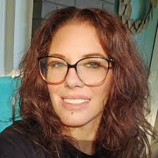 What are tips for traveling to Disney with a stroke survivor?