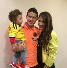 James rodriguez dément toute bagarre. Arsenal S David Ospina Reveals How He Played Matchmaker To His Sister And Real Star James Rodriguez James Rodriguez James Rodriguez Wife Daniela Ospina