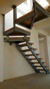 Spectacular The Beautiful Staircase Decor Of The House Becomes Comfortable Https Homemidi Com 2019 04 The Bea Stairs Design Staircase Decor Stairway Design