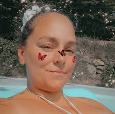 How do you divide your baby axolotls?