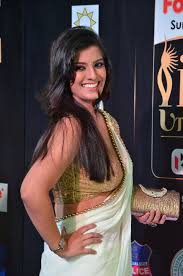 Varalakshmi sarathkumar hot saree pics at iifa awards 2017. Actress Varalakshmi Hot Photos Iifa Utsavam Tamilnext