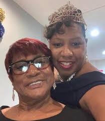 Hey divas! It's my sister's birthday today! Brenda McAdams