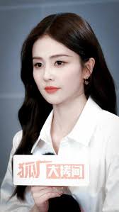 The view is beautiful, but Bailu is more beautiful 💙🥰✨