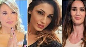 1 404 089 · обсуждают: Anna Tatangelo Il Messaggero