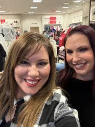 Renee Larios's Instagram, Twitter & Facebook