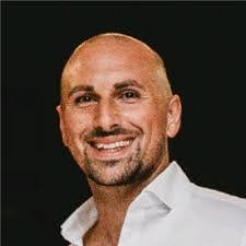 Eric Osman's Instagram, Twitter & Facebook