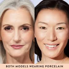 LAURA GELLER NEW YORK Laura's Must-Haves Kit de 3 piezas: base de  maquillaje Baked Balance-n-Brighten en polvo, base de maquillaje de  porcelana + Spackle para perfeccionar la piel, hidratar + cepillo