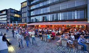 Wir bieten ihnen den kostenfreien service an, angebote zum hausbau in münster verschiedener hersteller und. Cocktailbar Und Restaurant In Munster Galerie