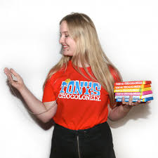 De goede, die de blessure opliep in de troostfinale van de euro hockey league tegen het duitse club an der alster, houdt rekening met een herstel van drie maanden. Tony S Team Tony S Chocolonely