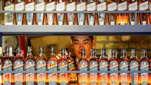 This includes premises such as bars, restaurants, lounges and night clubs, although there are no restrictions in the lla on the type of business that can apply for a liquor sales licence. Ncsgjzdb Mn4mm