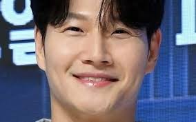 What is the relationship between Choo Sung-hoon and Im Si-wan?