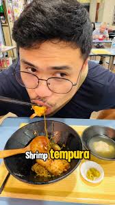 The Only Michelin-Rated Ramen in a Hawker Centre?! 🇸🇬🍜