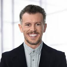 Aaron Alcantara (@AzzaTweets)