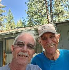 Yeeeeeehaw! 🤠 Yes, that's hay in the background. Had a blast at the 11th  Anniversary Country Brunch at @blackmarketliquorbar 🎶 🍳 🥂 with Brianna  Ruffalo #sundayfunday #blackmarket #studiocity #countrymusic #cawcaw  #weathergirls