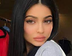 For deeper skin tones, you can use a black eyebrow pencil lightly over a brunette shadow to make it look more prominent but not overdone, explains payne. Eyebrows To Kill For 15 Best Products To Get The Top Trends Healthista