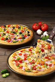 Pizza Hut Pan Pizzas On Behance Pizza Hut Pan Pizza Pan Pizza Fruit Pizza Designs