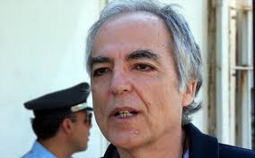 Διαθεσιμότητα νέες κυκλοφορίες πωλήσεις 12μήνου. D Koyfontinas Epi8esh Sth Dikaiosynh Gia Thn Aporripsh Ths Adeias Toy