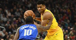 Golden state warriors vs milwaukee bucks (25.12.2020), regular season nba 20/21. Bucks Vs Mavericks Betting Lines Spread Odds And Prop Bets Theduel
