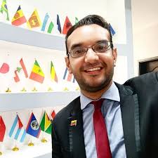 Edgar Carrera (@soyedgarcarrera90) • Threads, Say more