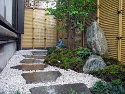 Amazing Side Yard Landscaping Ideas On A Budget Sideyard Sideyardlandscaping Frontyardlandscapin Small Japanese Garden Japanese Garden Side Yard Landscaping