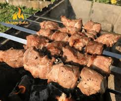 Schaschlik Klassisch Mariniert Russische Schaschlikspiesse Rezept In 2020 Schaschlik Rezept Schaschlikspiesse Spiesse Rezept