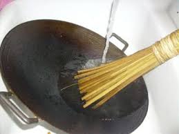 Bamboo Wok Brush Easy No Soap Wok And Pan Cleaning Tool Boing Boing Wok Cool Tools Asian Cooking Utensils