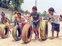 Luego, cada participante deberá coger una piedra y tirarla sobre cada casilla; Los 20 Juegos Infantiles Hondurenos Que Disfrutaste En Tu Ninez