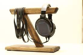 50 Best Diy Headphone Stand Ideas Types Advantages And How To Make It Diy Headphone Stand Headphone Stands Diy Headphones