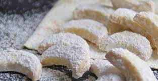 750 gram mentega atau margarin. 5 Resep Dan Cara Membuat Kue Putri Salju Praktis Tokopedia Blog