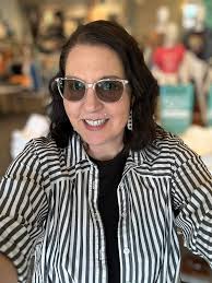 Jenna's diagnosis and friendship with coworkers