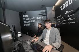 Maybe you would like to learn more about one of these? ì Šì€ ê´´ì§œ ì–'ëŒ€ì¸ ì„ ë§Œë‚œ ì •í†µ ëª…ë¬¸ T1 Lol ì¸ë²¤