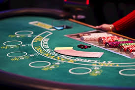 Le premier jeux d'argent que j'ai utilisé c'est le poker. Jeu De Hasard Un Matin Au Casino Scope