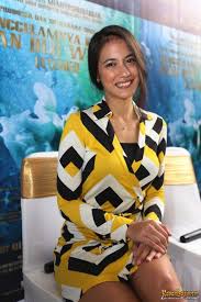 Film semi jepang pembantu semok part ii. Galeri Foto Pevita Pearce Foto Terbaru Foto Populer Kapanlagi Com Aktris Wanita Mode Wanita