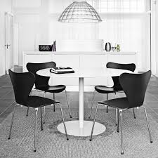 As part of the monochrome edition, the series 7. Serie 7 Stuhl Chrom Von Fritz Hansen Connox