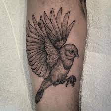 Inspirational tattoos help fulfill a person's constant need to be reminded of the important and good things in life. T H O M A S B A T E S On Instagram Loved Doing This Robin Bird On Forearm Thankyou Again Sotos Alw Robin Bird Tattoos White Bird Tattoos Bird Tattoo Men
