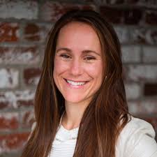 Aimee Perry's Instagram, Twitter & Facebook