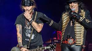 John christopher depp ii (born june 9, 1963) is an american actor, producer, and musician. Alice Cooper Answers What Makes Johnny Depp Unique As Guitarist Music News Ultimate Guitar Com