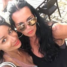 Nadia Heath (@babnh)