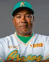 León da de baja a Carrillo