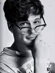 Glasses And Thoughtful Pose Matthew Gray Matthew Gray Gubler Dr Spencer Reid