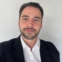 500+ perfiles de «Evan»