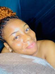 Late night conversation and sharing in Escape the circle