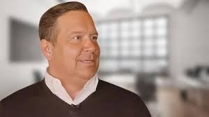 Johnny Musa and Elizabeth Vicens-Musa sell 3106 N. Monitor Ave. 2, Chicago 