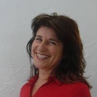 Susanna Stein's Instagram, Twitter & Facebook