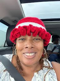 12:39:21 The buzz around the 'Woman in a Boat' riddle and its brain-teasing  challenge …